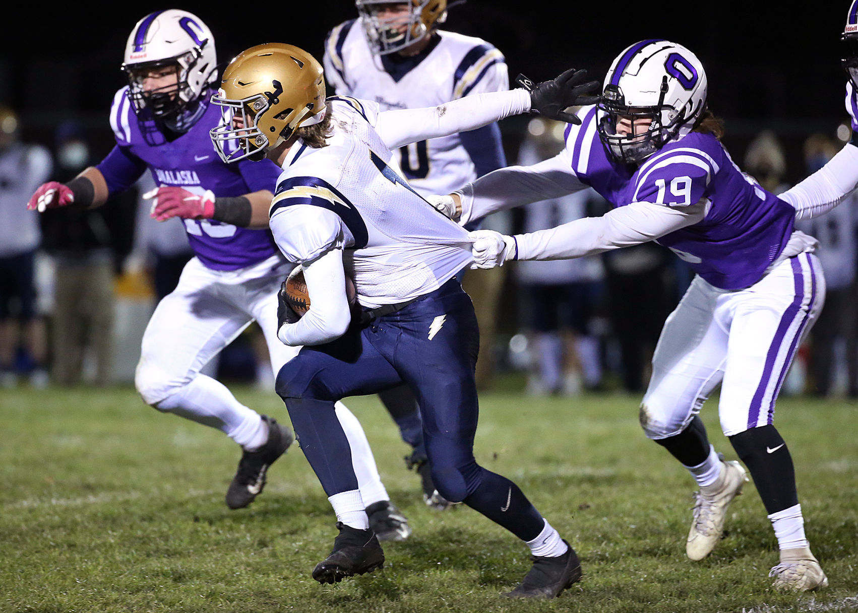 October 30: Aquinas vs Onalaska